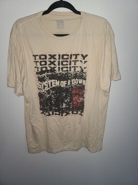 Hot Topic 'Toxicity' Graphic Tee - Cream
